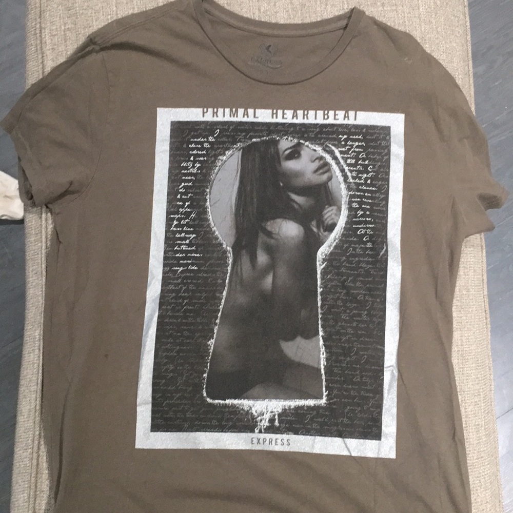 Express graphic T